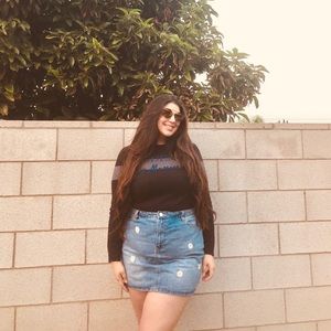 💎🖤Guess by Marciano “Sweater” Long Sleeve🖤💎